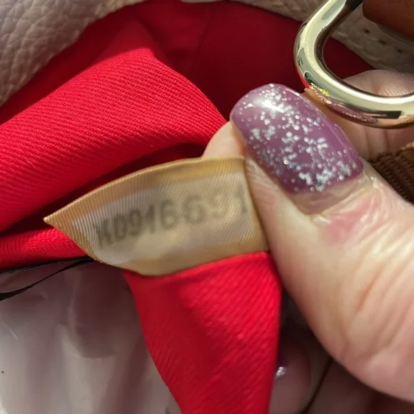 Dooney and Bourke medium shopper tote BNWT - Picture 8 of 8